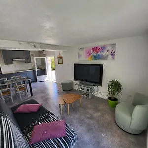 Jolie T2 Independant Dans Sollies-Ville